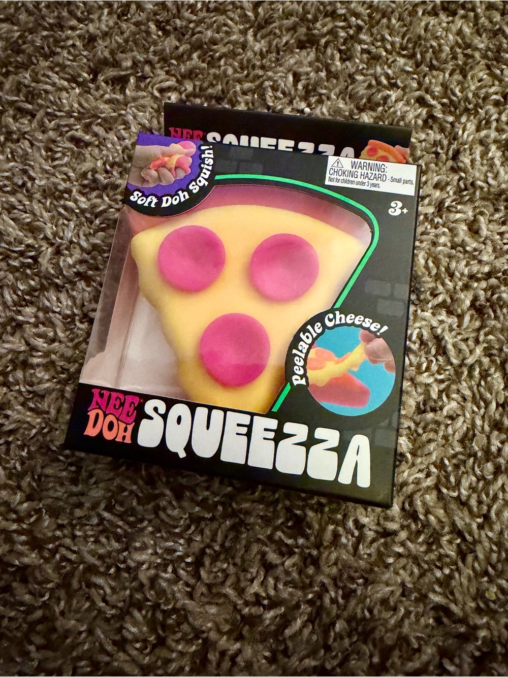 Squeezza Pizza Needoh - orange crust